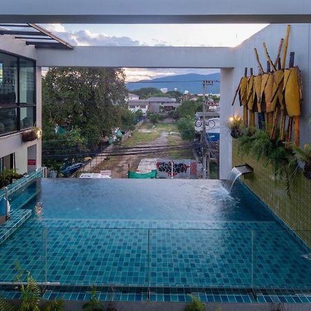 River Art Hotel Чиангмай Экстерьер фото